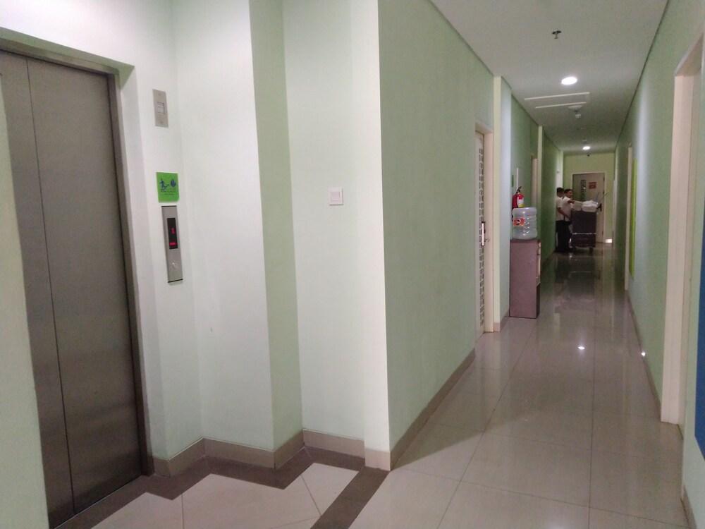 โรงแรมคอร์เด็กซ์ อันกอล จาการ์ตา ภายนอก รูปภาพ